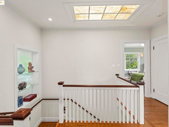1923 Thousand Oaks Blvd, Berkeley CA 94707
