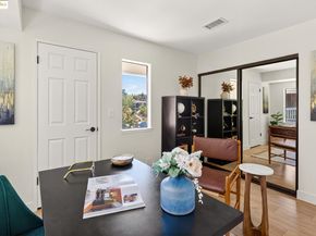 221 Village Pl, Martinez CA 94553