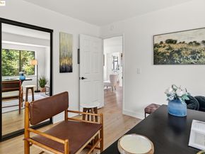 221 Village Pl, Martinez CA 94553