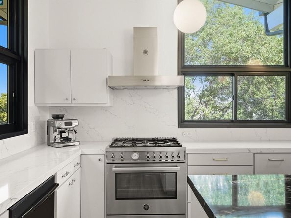 4161 Coralee Ln, Lafayette CA 94549