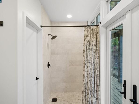 4161 Coralee Ln, Lafayette CA 94549