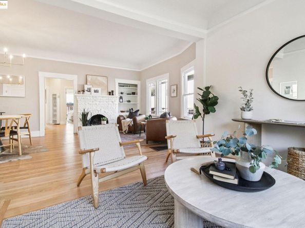 5361 Thomas Ave, Oakland CA 94618