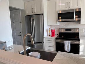 21109 Gary Dr 206, Hayward CA 94546