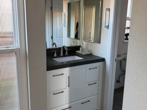 21109 Gary Dr 206, Hayward CA 94546