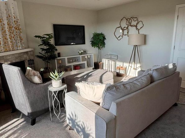 21109 Gary Dr 206, Hayward CA 94546