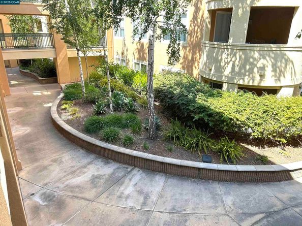 1310 Saddle Rack St 352, San Jose CA 95126