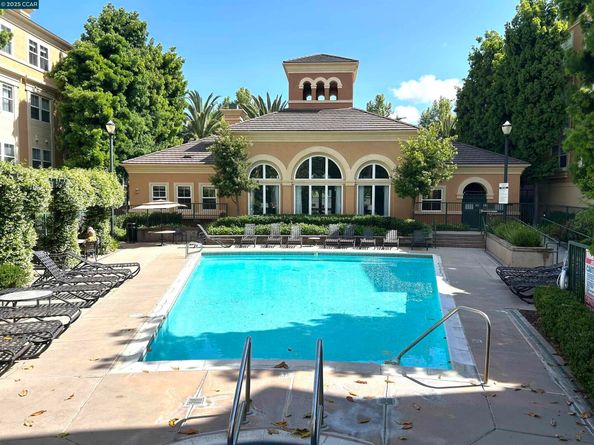 1310 Saddle Rack St 352, San Jose CA 95126