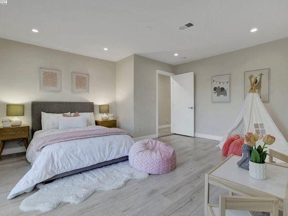 6140 Mayhews Landing Rd, Newark CA 94560