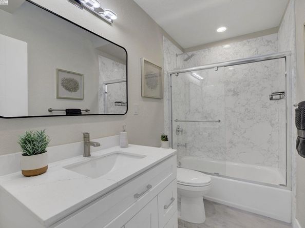 6140 Mayhews Landing Rd, Newark CA 94560