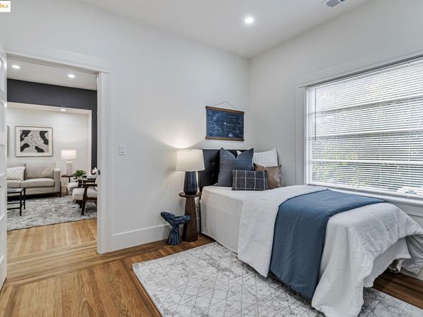 5614 Dover St, Oakland CA 94609