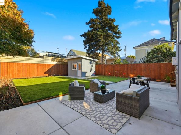 5614 Dover St, Oakland CA 94609