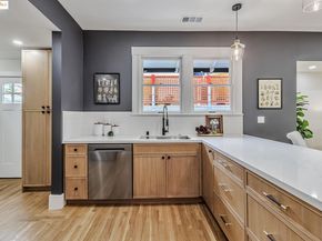 5614 Dover St, Oakland CA 94609