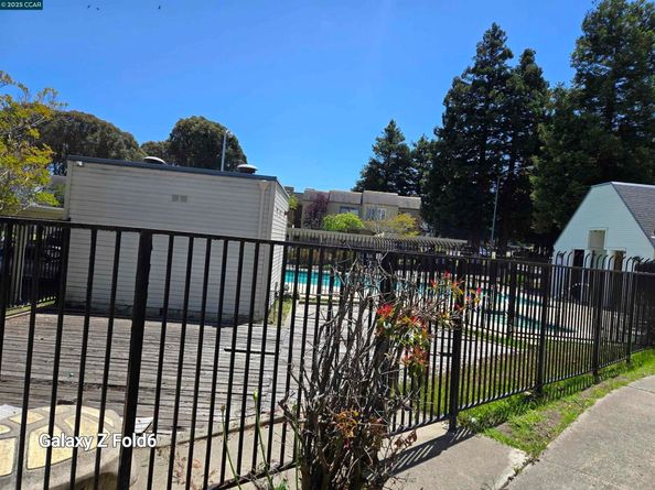 2753 East Ct, Richmond CA 94806