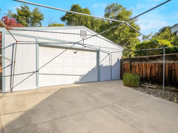 127 Meadwell Ct, San Jose CA 95138