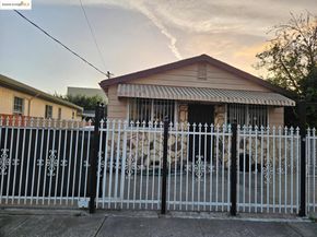9821 E St, Oakland CA 94503