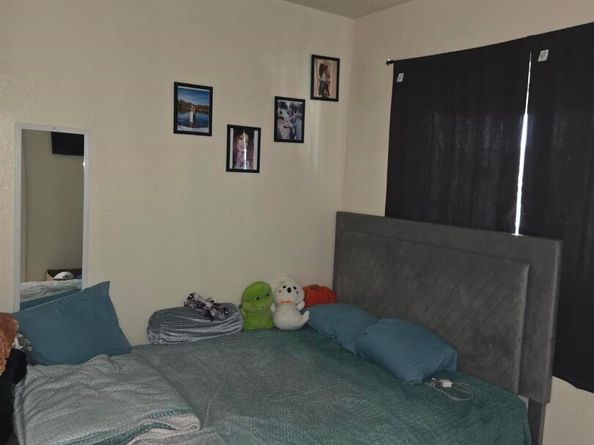 9821 E St, Oakland CA 94503