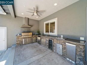 100 Alderwood Rd, Walnut Creek CA 94598