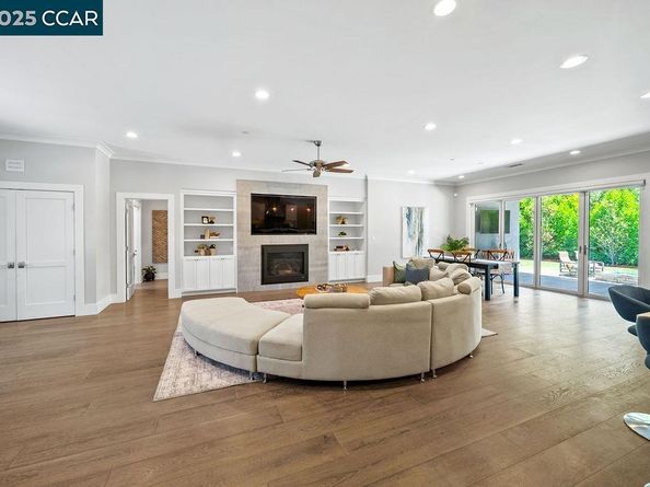 100 Alderwood Rd, Walnut Creek CA 94598