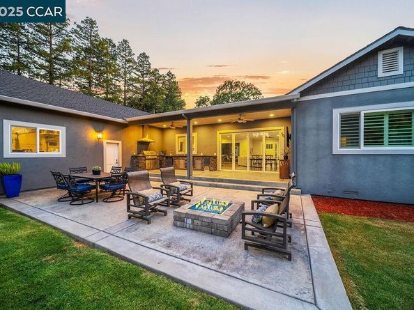 100 Alderwood Rd, Walnut Creek CA 94598