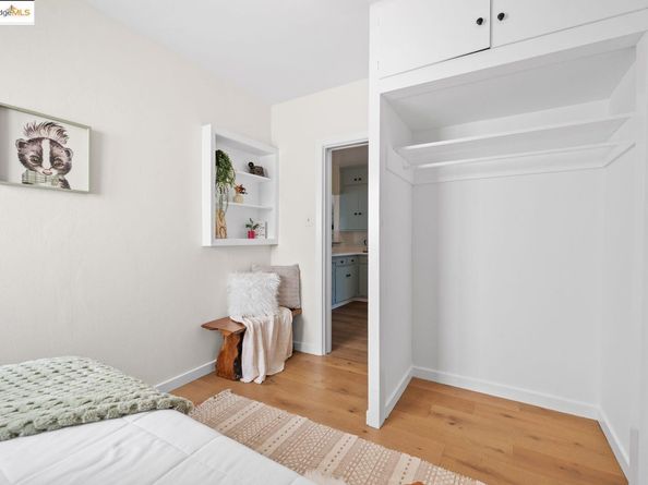 1241 Park Ave, Alameda CA 94501