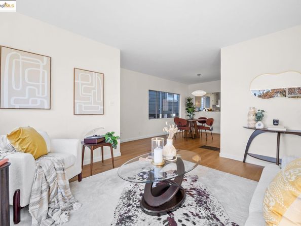 1241 Park Ave, Alameda CA 94501