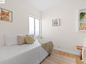 1241 Park Ave, Alameda CA 94501