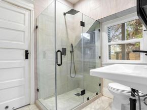 857 Athens Ave, Oakland CA 94607