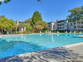 1131 Compass Ln 108, Foster City CA 94404