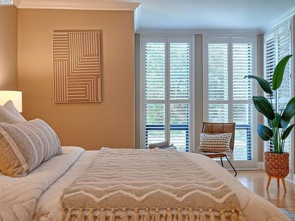 1131 Compass Ln 108, Foster City CA 94404