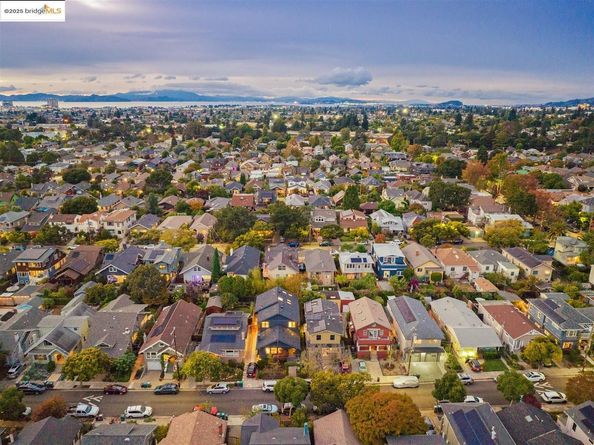 5347 James Ave, Oakland CA 94618