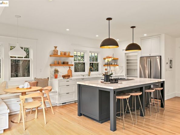5347 James Ave, Oakland CA 94618
