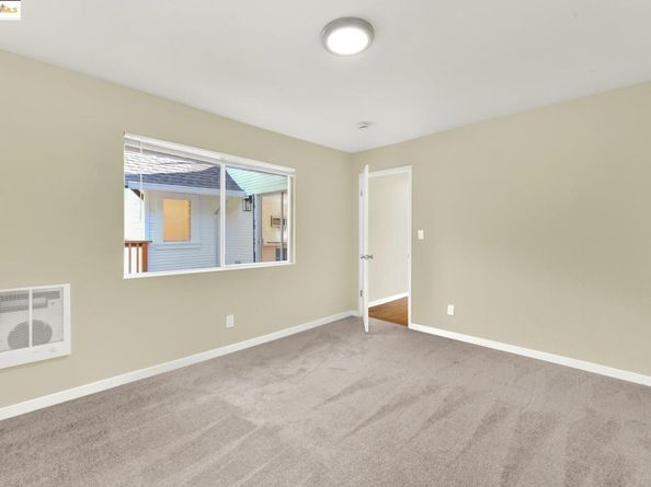 2106 Woodbine Ave, Oakland CA 94602