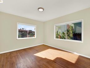 2106 Woodbine Ave, Oakland CA 94602