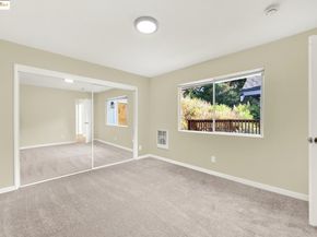 2106 Woodbine Ave, Oakland CA 94602