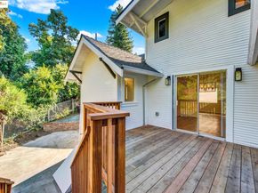 2106 Woodbine Ave, Oakland CA 94602