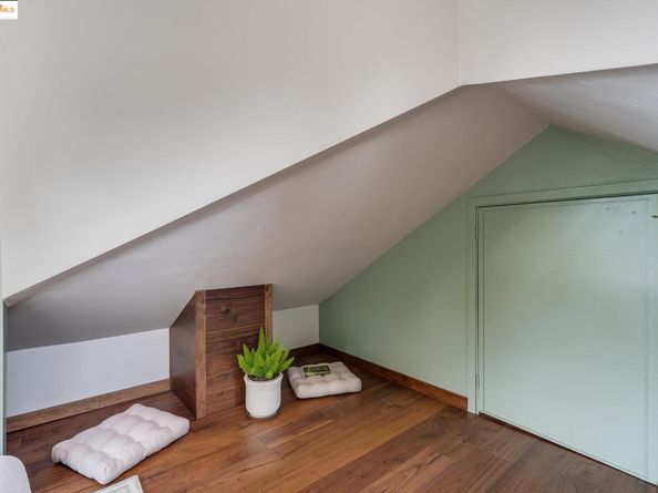 2222 Carleton St, Berkeley CA 94704