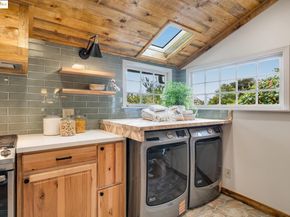 2222 Carleton St, Berkeley CA 94704