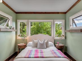 2222 Carleton St, Berkeley CA 94704
