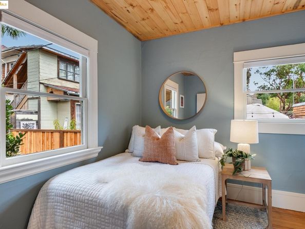 2222 Carleton St, Berkeley CA 94704