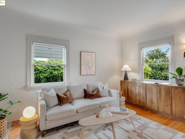 2222 Carleton St, Berkeley CA 94704