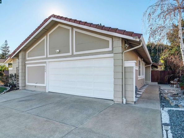 4398 N Canoe Birch Ct., Concord CA 94521