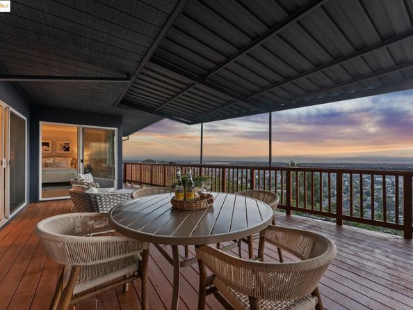 37 Coolidge Ter, Oakland CA 94602
