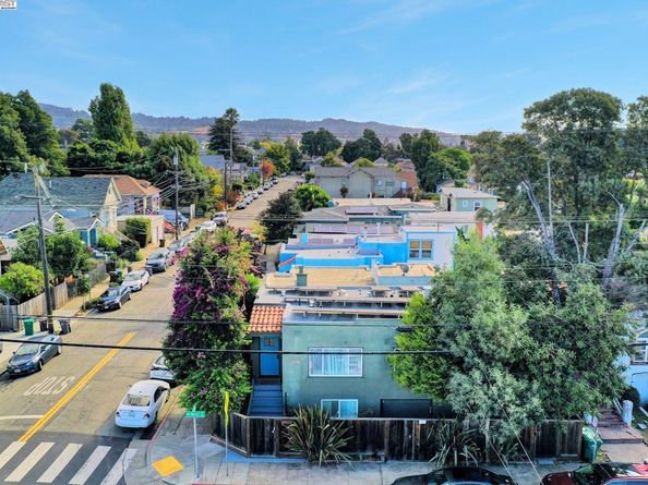4536 West St, Oakland CA 94608