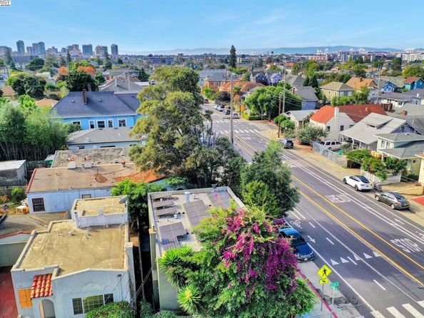 4536 West St, Oakland CA 94608