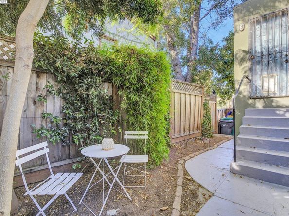 4536 West St, Oakland CA 94608