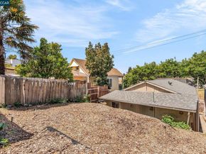 2150 35Th Ave, Oakland CA 94601