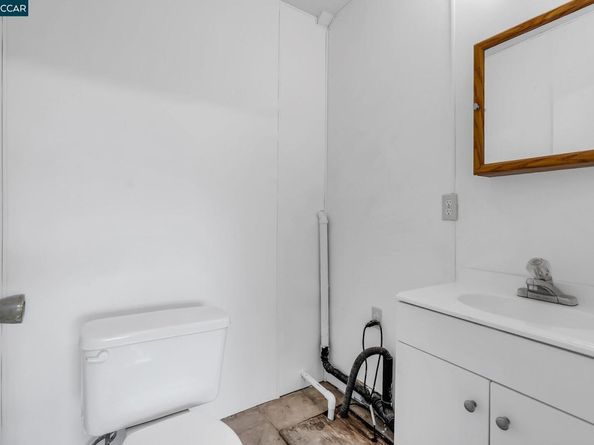 2150 35Th Ave, Oakland CA 94601