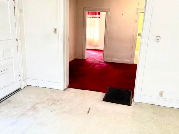 2823 S La Salle Ave, Los Angeles CA 90018