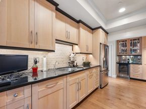 1133 Douglas Avenue 3, Burlingame CA 94010
