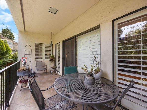 1133 Douglas Avenue 3, Burlingame CA 94010